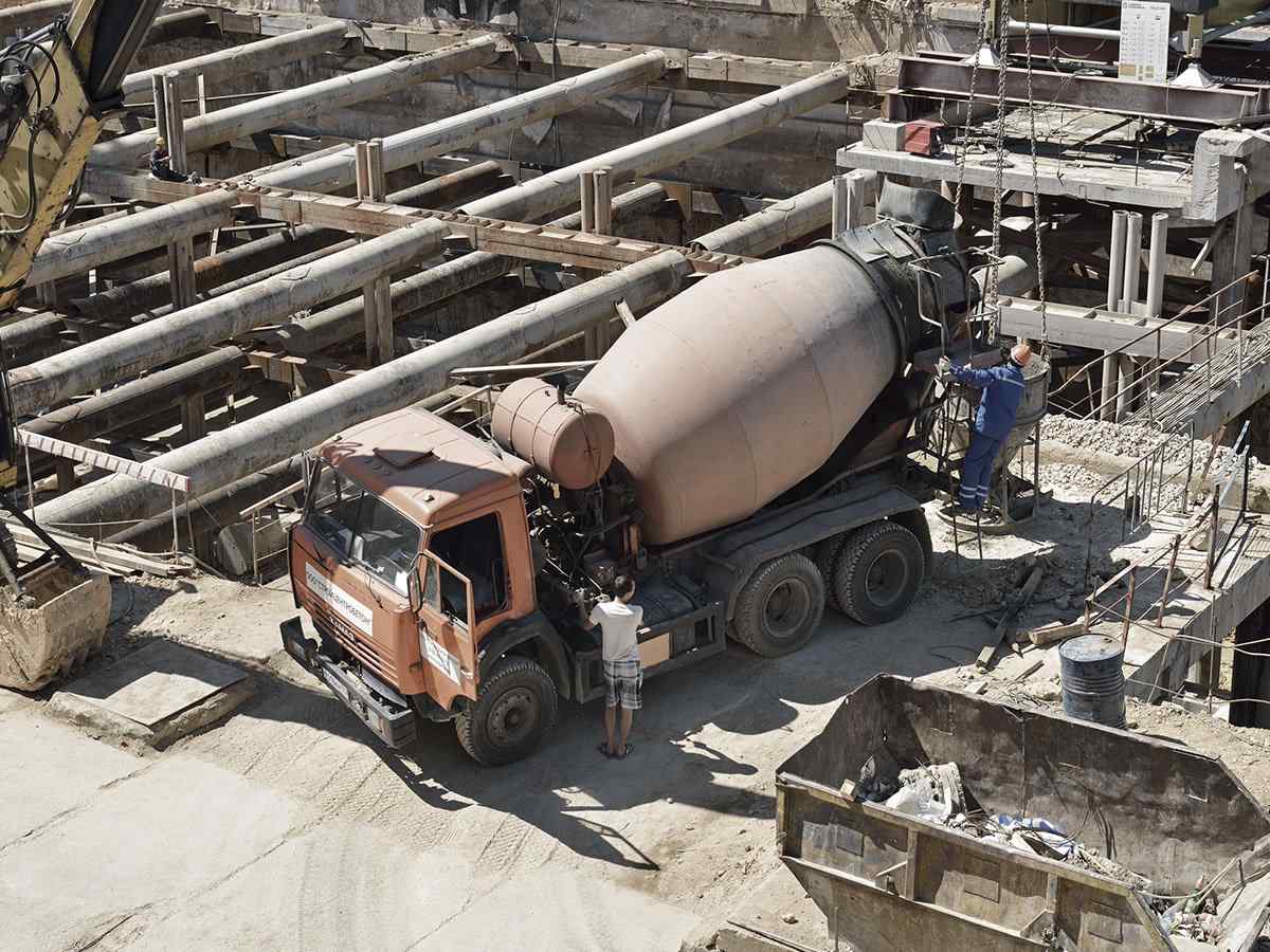 https://aktallogistics.com/wp-content/uploads/2017/08/inner_big_trucks_04.jpg